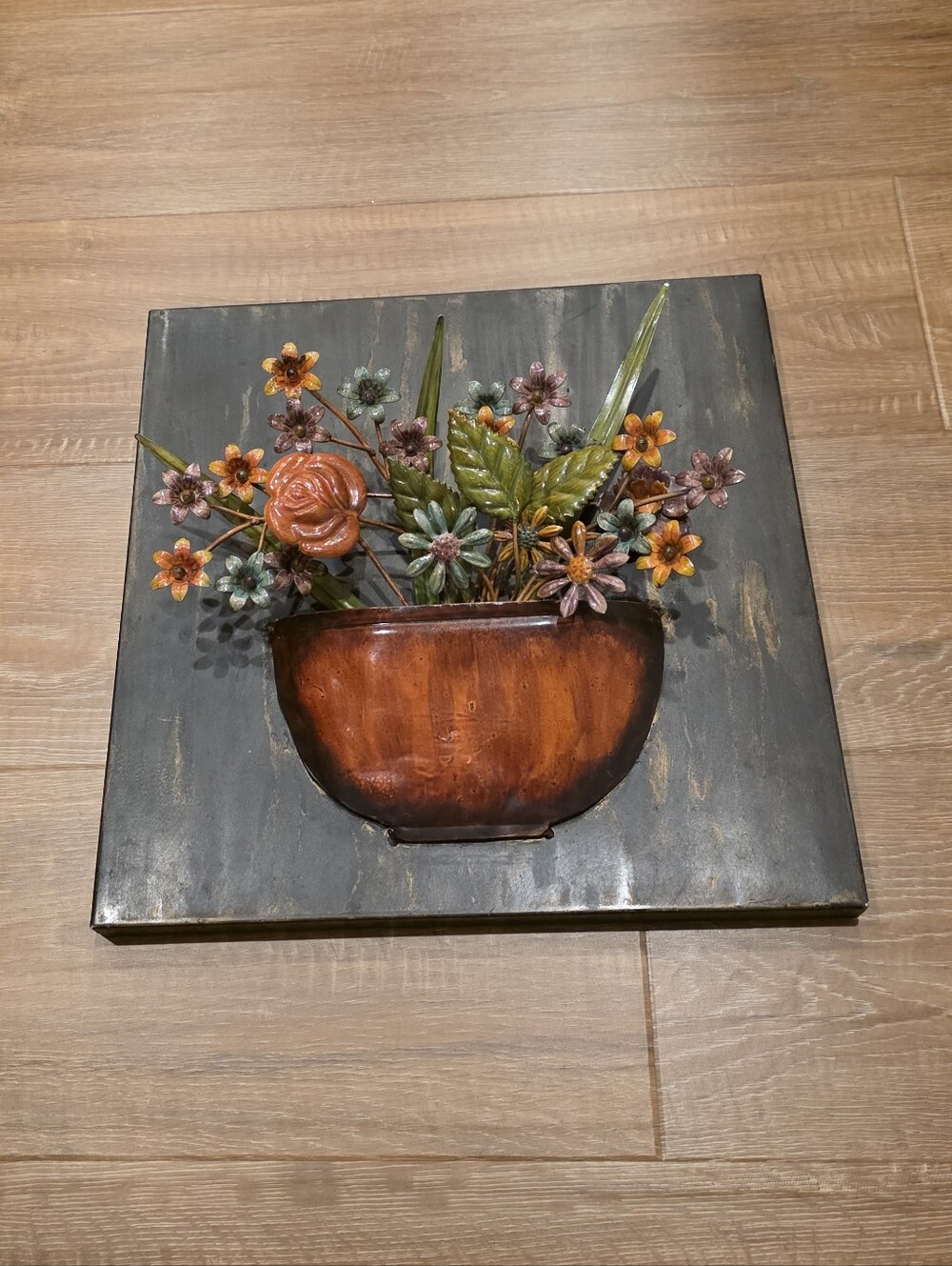 3D Metal Flower Picture. Measures 14"x14" and sticks out about 3"